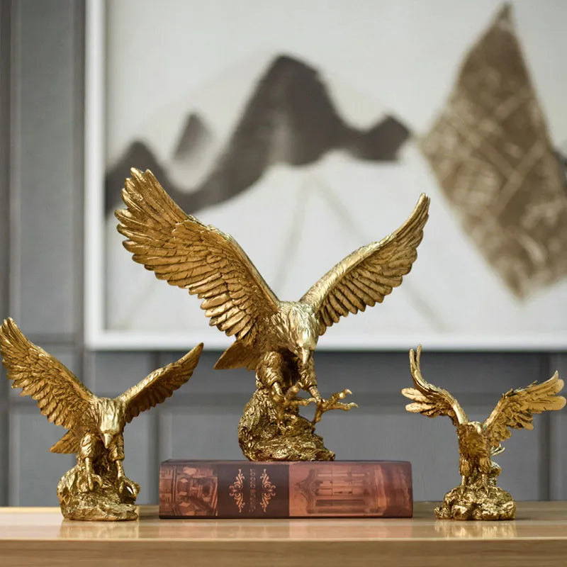 Nordic Resin Golden Eagle Animal Figurines Hawk Statue Craft Sculpture Ornament Home Living Room Office Desktop Cabinet Decor